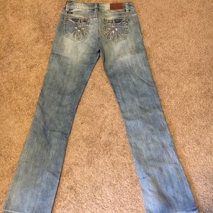NWOT Adiktd light wash jeans